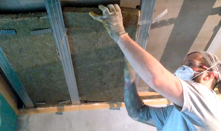 использование минеральных плит для звукоизоляции под натяжной потолок